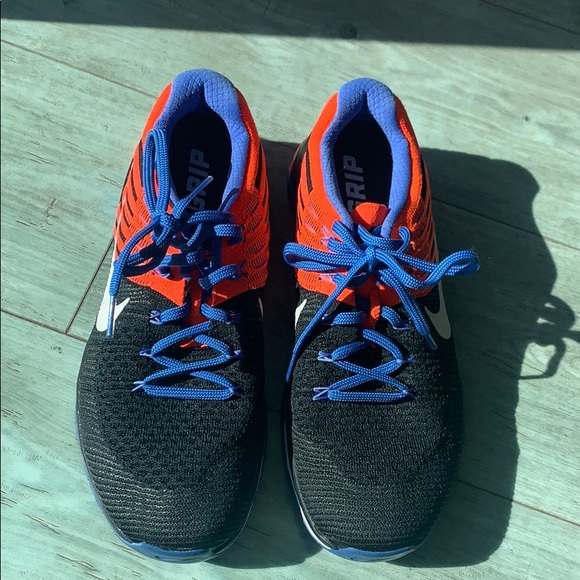nike grip shoes